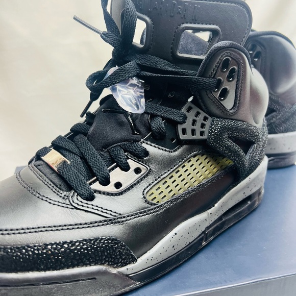 2015 NIKE AIR JORDAN605236-971VPNINikeiDSize 8 New with box